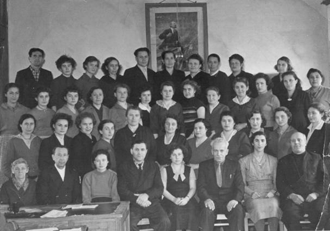 Работники конторы Госбанка СССР Еврейской автономной области. 1958 год.